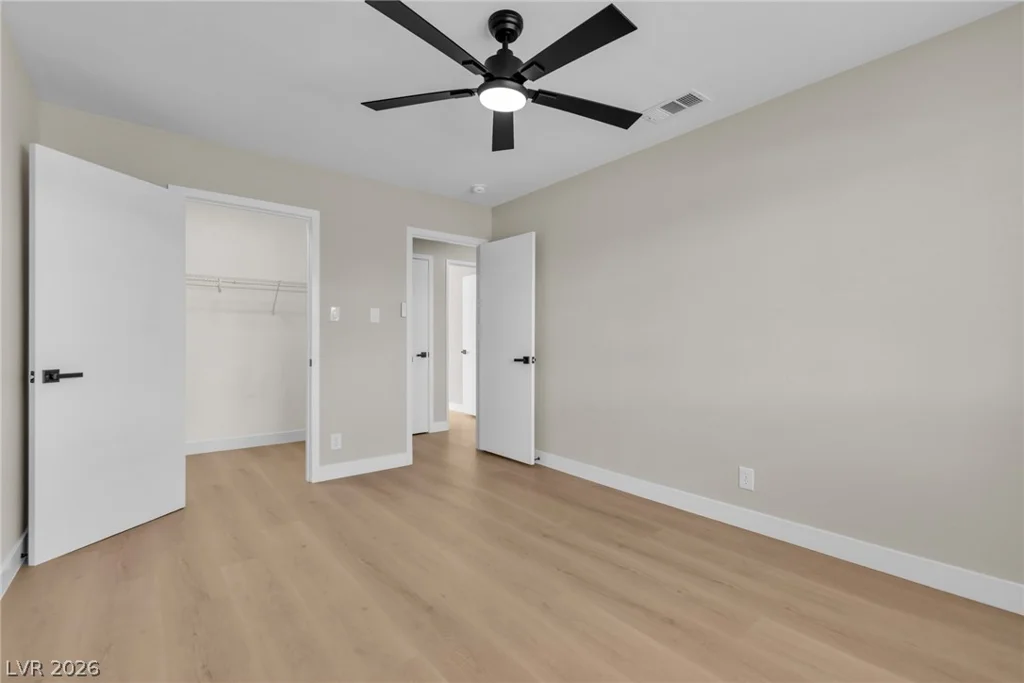 324 Lakehurst, Las Vegas, NV 89145