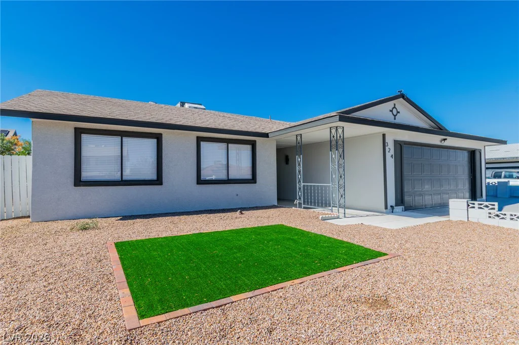324 Lakehurst, Las Vegas, NV 89145