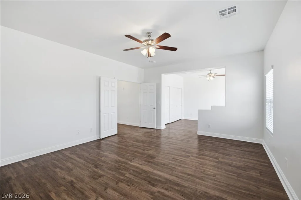 2884 Gables Vale, Las Vegas, NV 89121