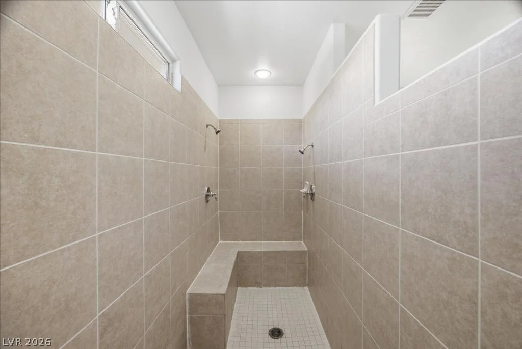 2884 Gables Vale, Las Vegas, NV 89121