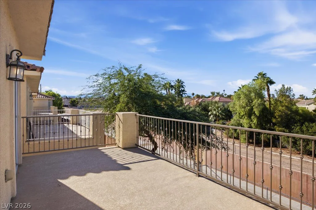 2884 Gables Vale, Las Vegas, NV 89121