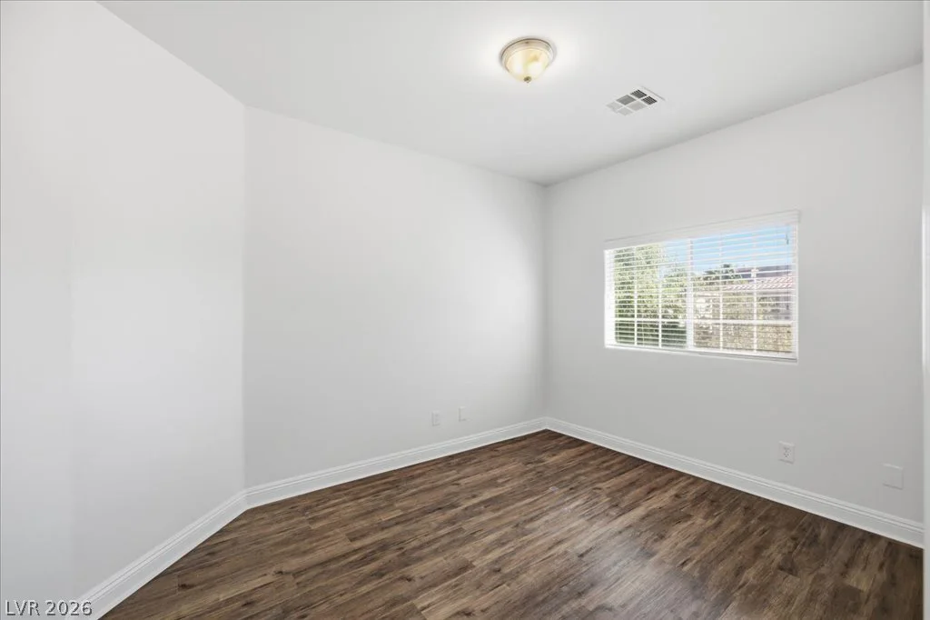 2884 Gables Vale, Las Vegas, NV 89121