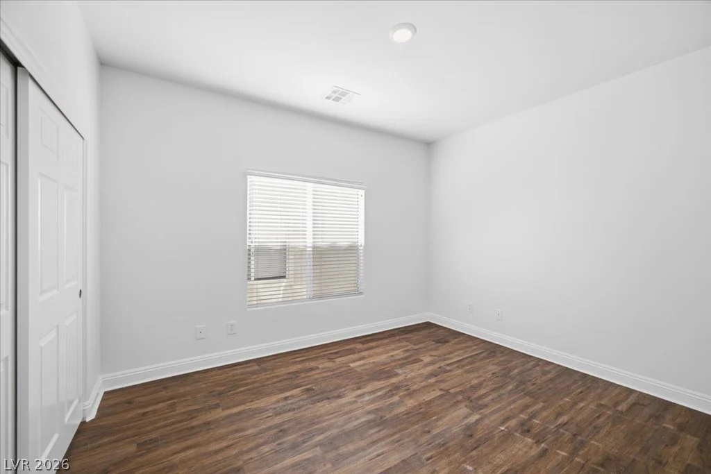 2884 Gables Vale, Las Vegas, NV 89121