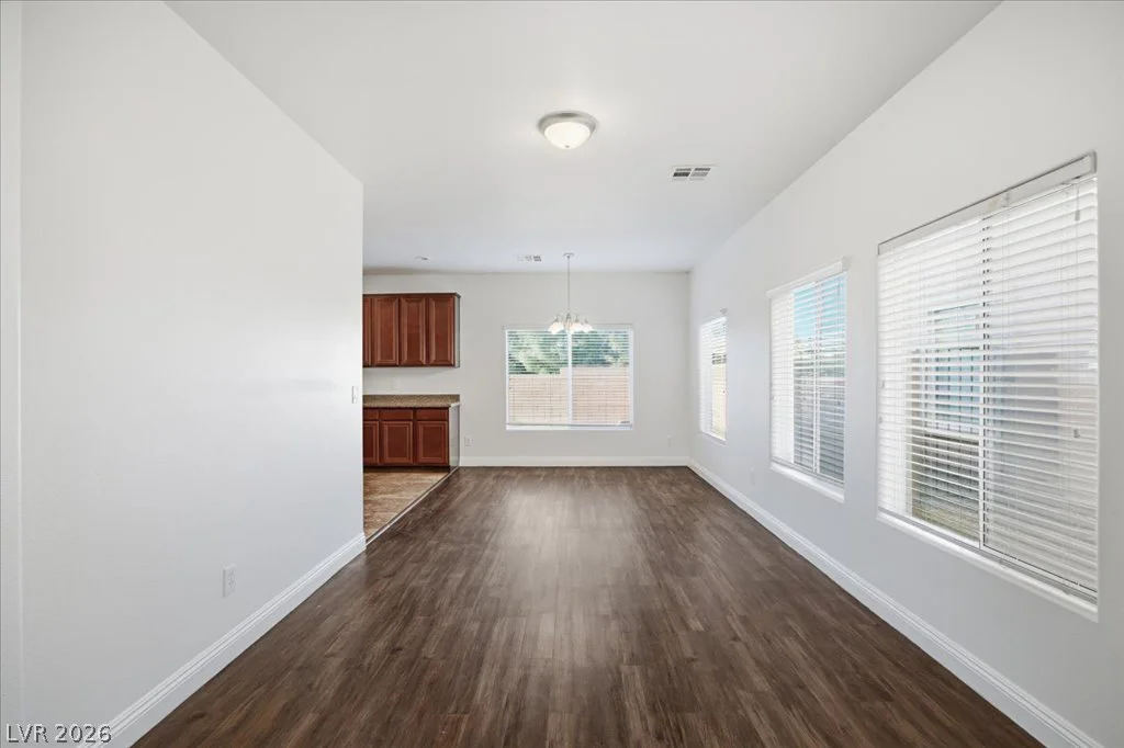 2884 Gables Vale, Las Vegas, NV 89121