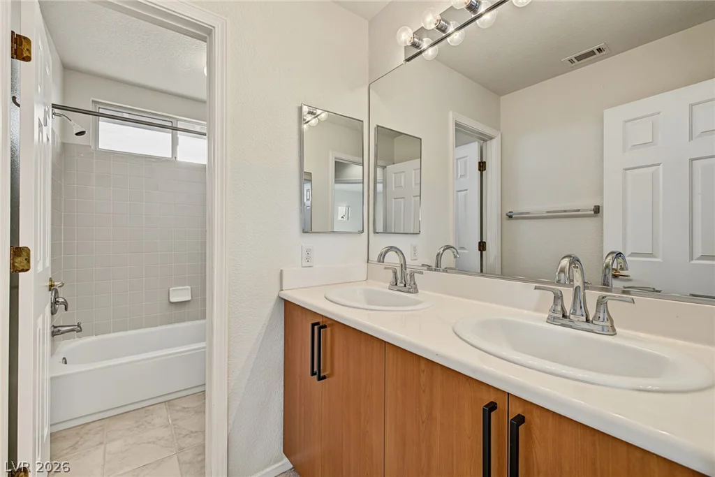 2988 Scenic Valley, Henderson, NV 89052