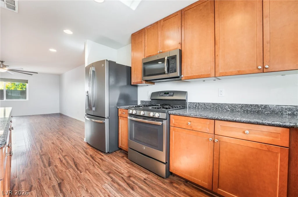 10544 Seasonable, Las Vegas, NV 89129