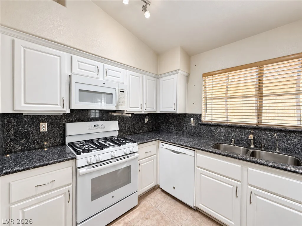 1313 Feather Glen, Las Vegas, NV 89117