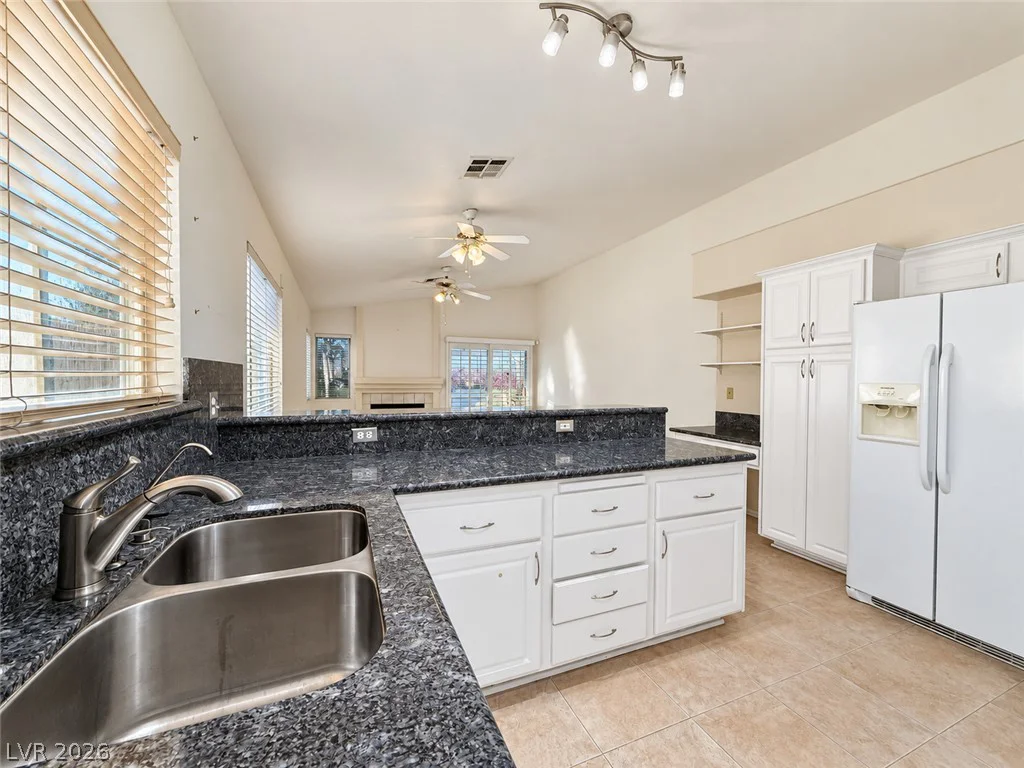 1313 Feather Glen, Las Vegas, NV 89117