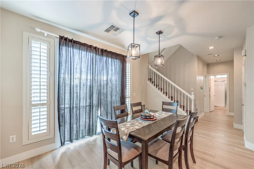 985 Sparkling Light, Henderson, NV 89052