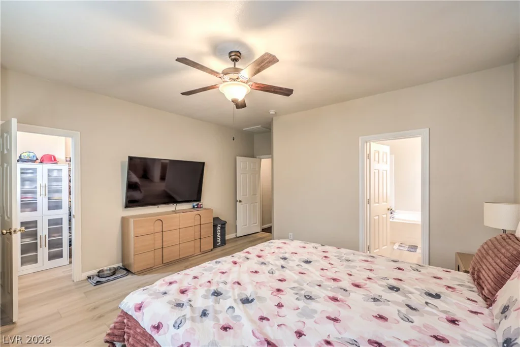 985 Sparkling Light, Henderson, NV 89052