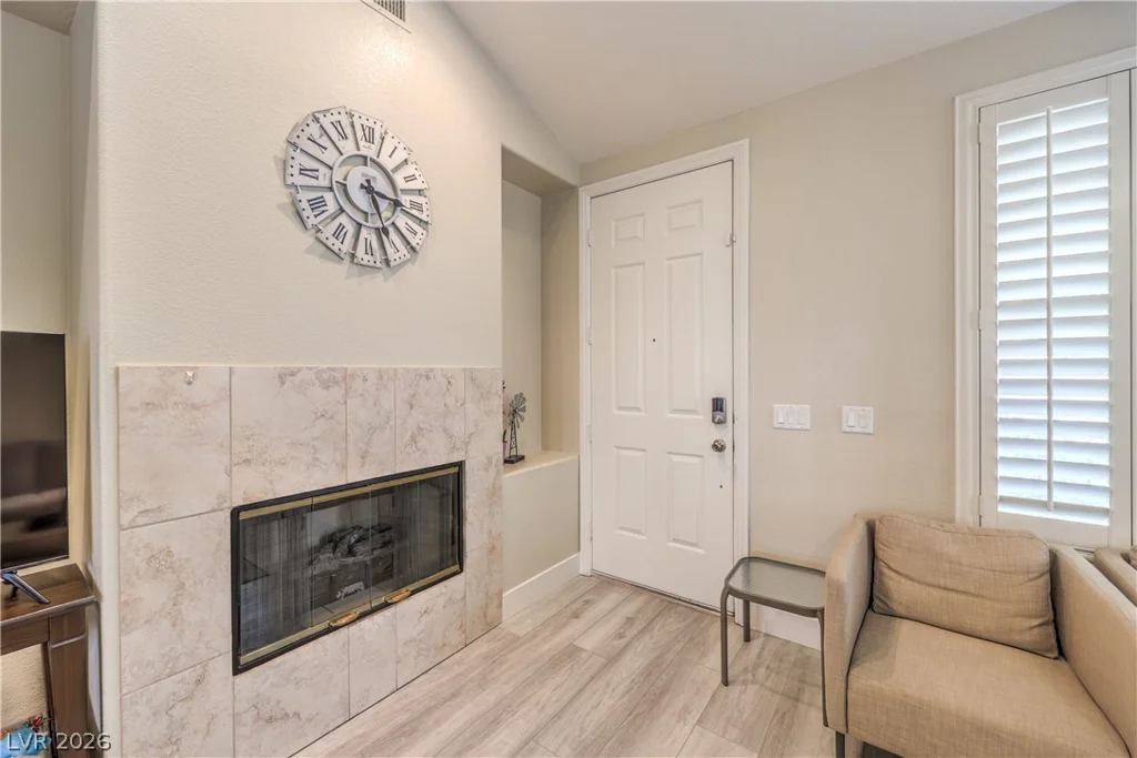 985 Sparkling Light, Henderson, NV 89052