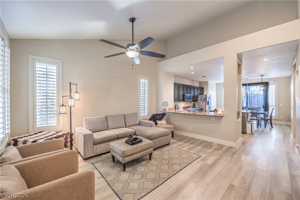 985 Sparkling Light, Henderson, NV 89052