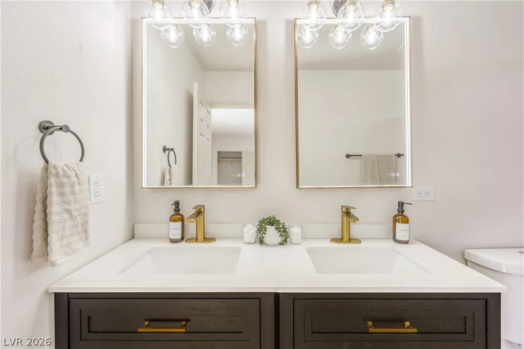 1004 Baker, Las Vegas, NV 89108
