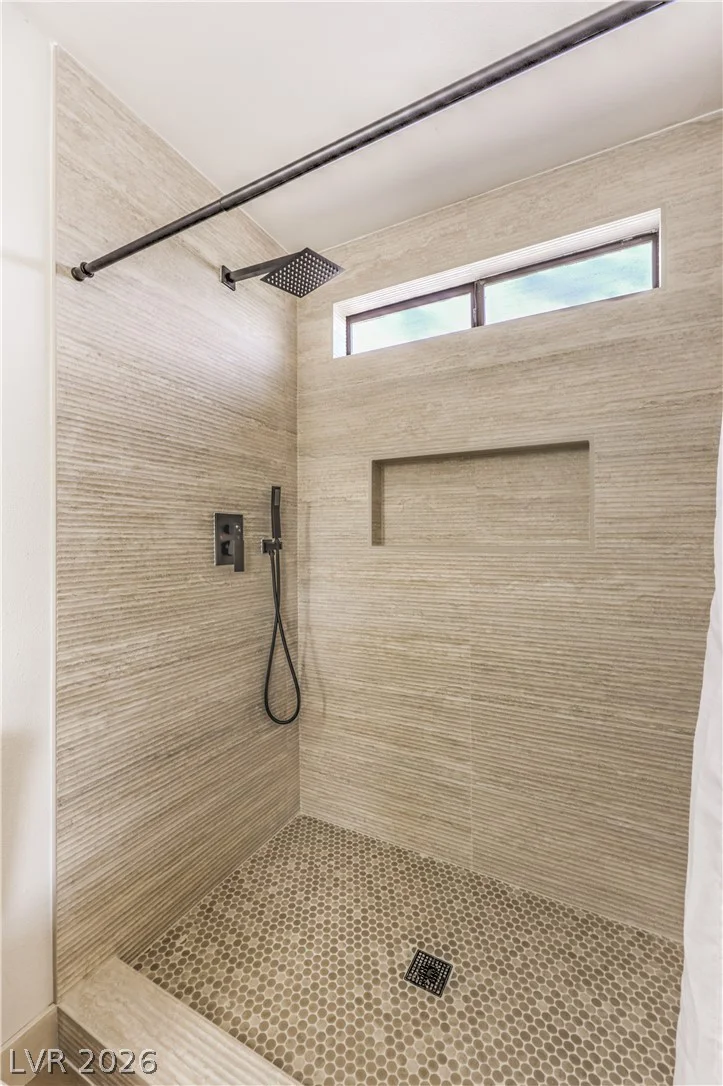 1004 Baker, Las Vegas, NV 89108