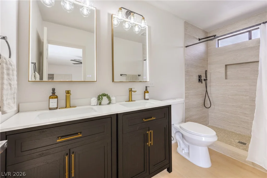 1004 Baker, Las Vegas, NV 89108