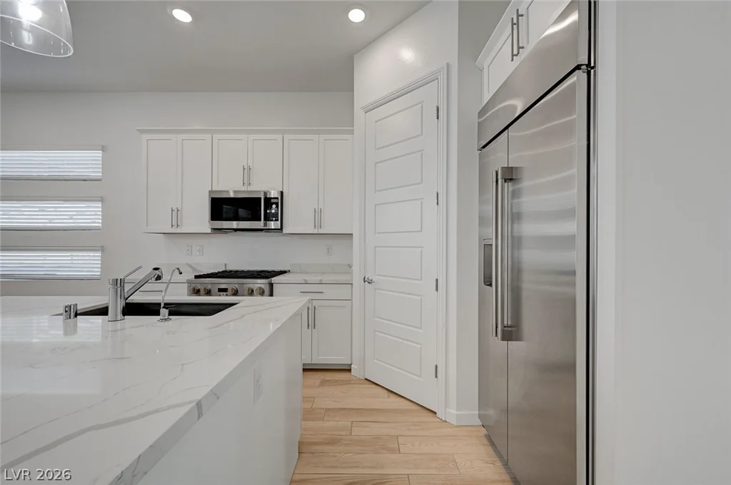 913 Allister Fields, Las Vegas, NV 89138