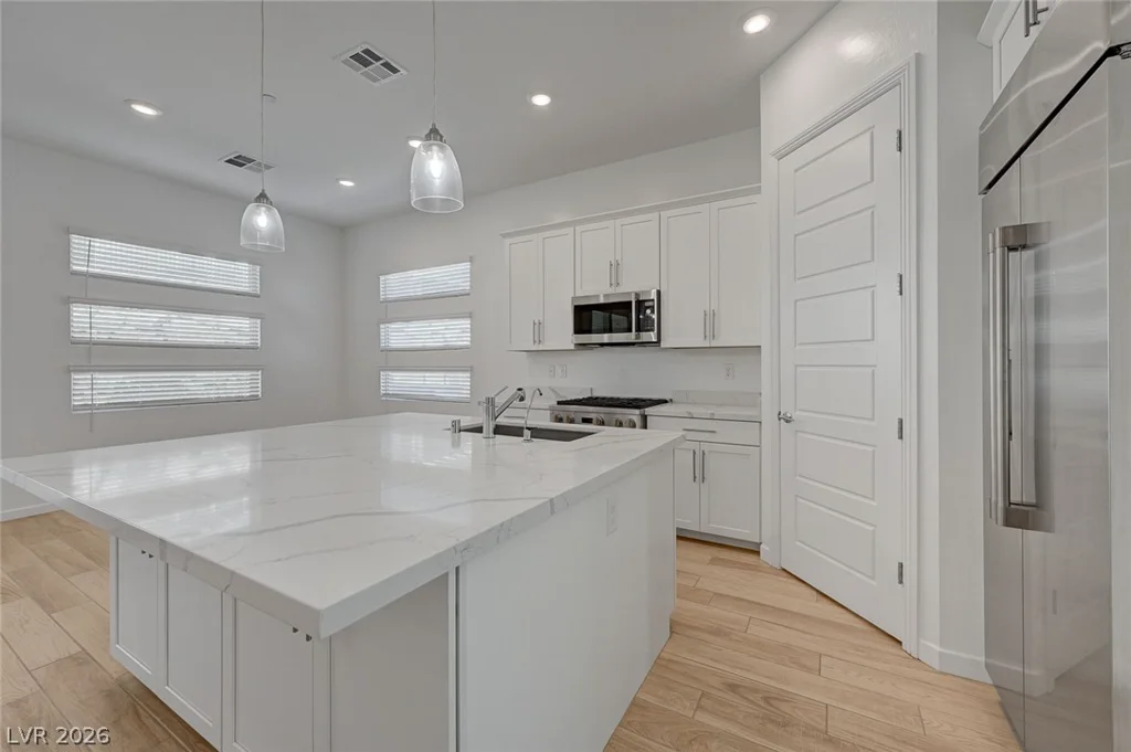 913 Allister Fields, Las Vegas, NV 89138