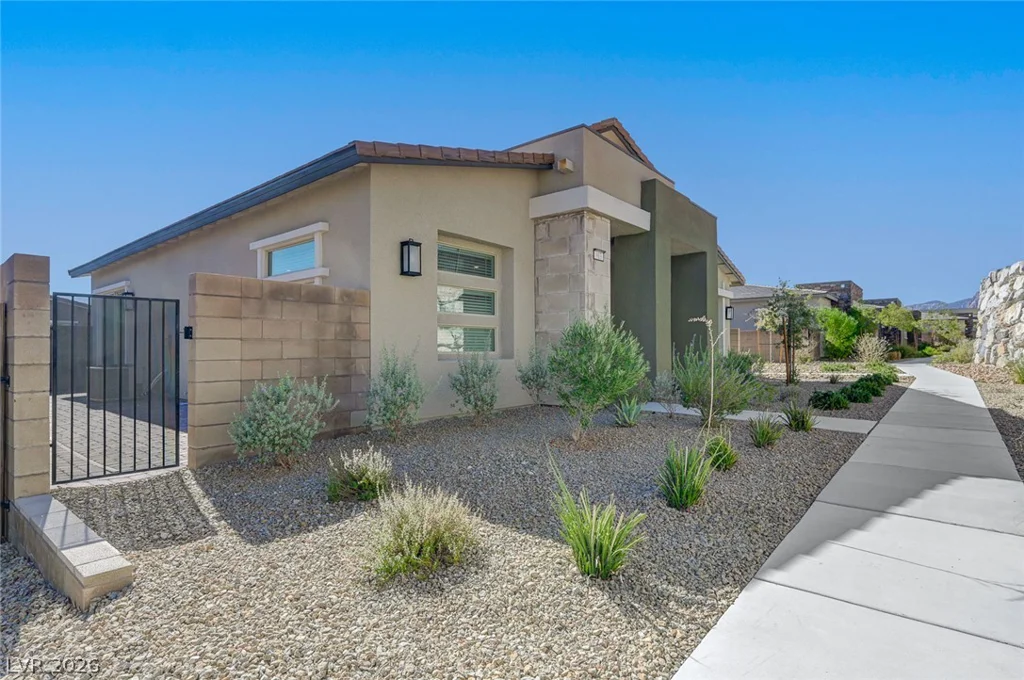 913 Allister Fields, Las Vegas, NV 89138