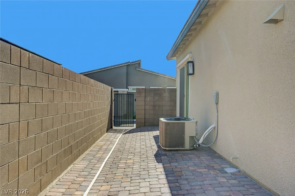913 Allister Fields, Las Vegas, NV 89138