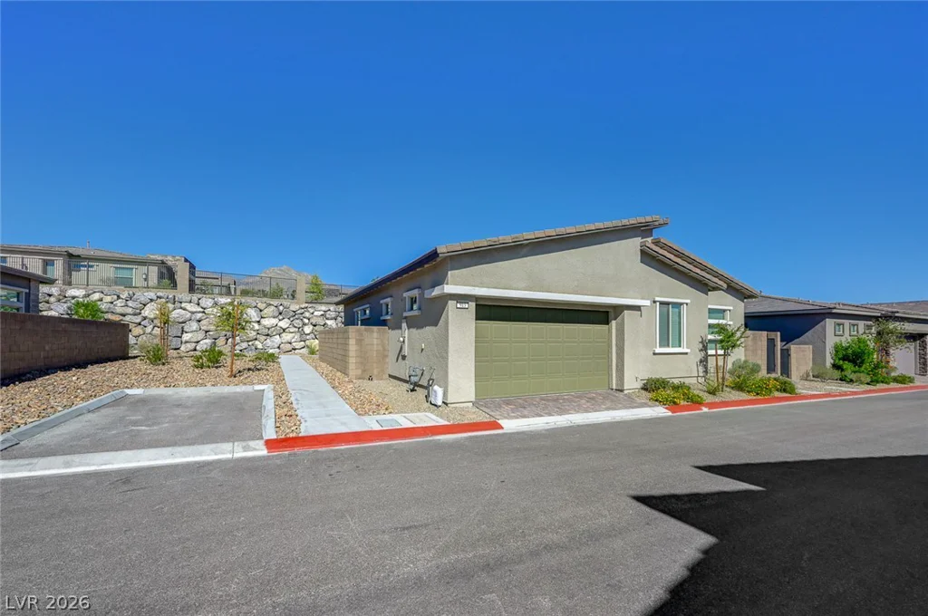 913 Allister Fields, Las Vegas, NV 89138