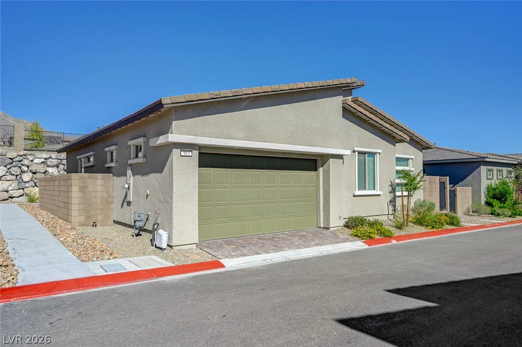913 Allister Fields, Las Vegas, NV 89138