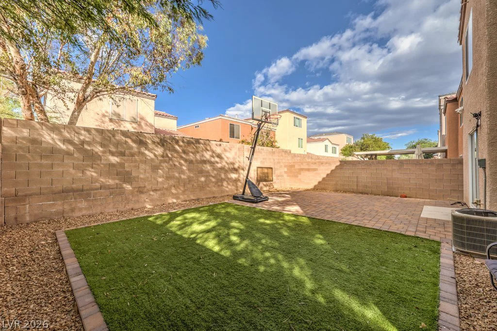 8938 Bonneville Peak, Las Vegas, NV 89148