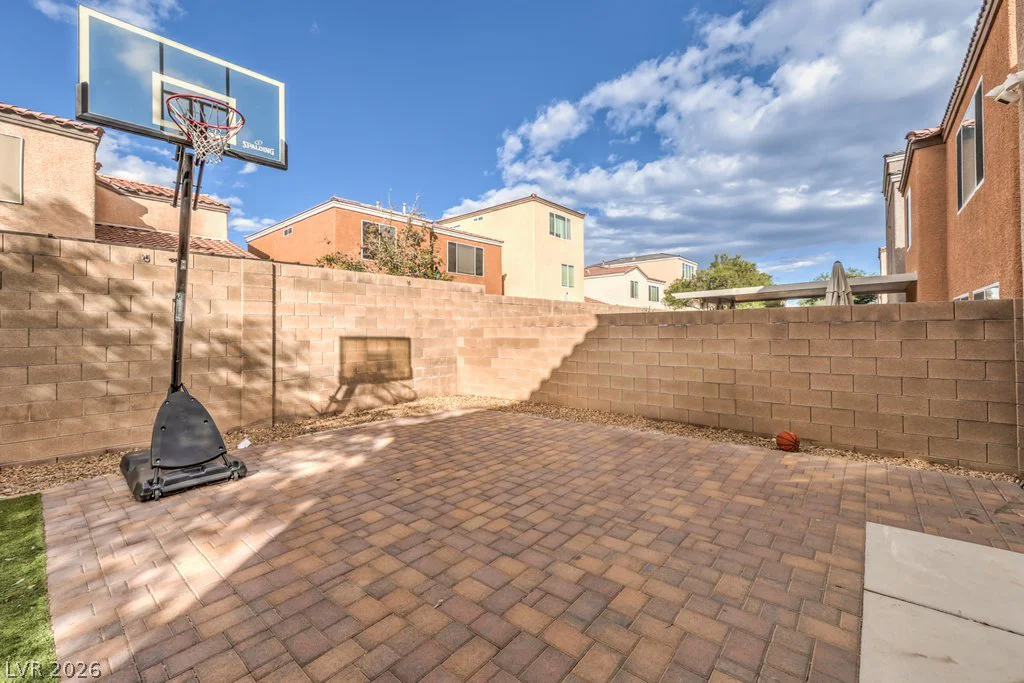 8938 Bonneville Peak, Las Vegas, NV 89148
