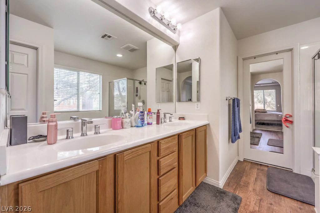 8938 Bonneville Peak, Las Vegas, NV 89148