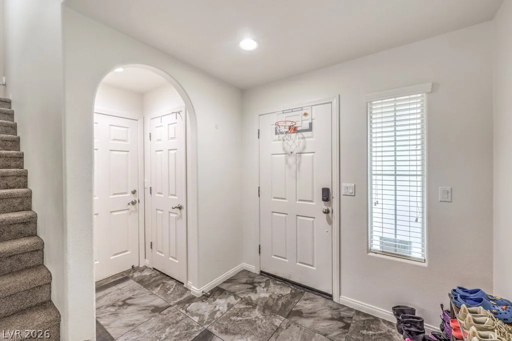 8938 Bonneville Peak, Las Vegas, NV 89148