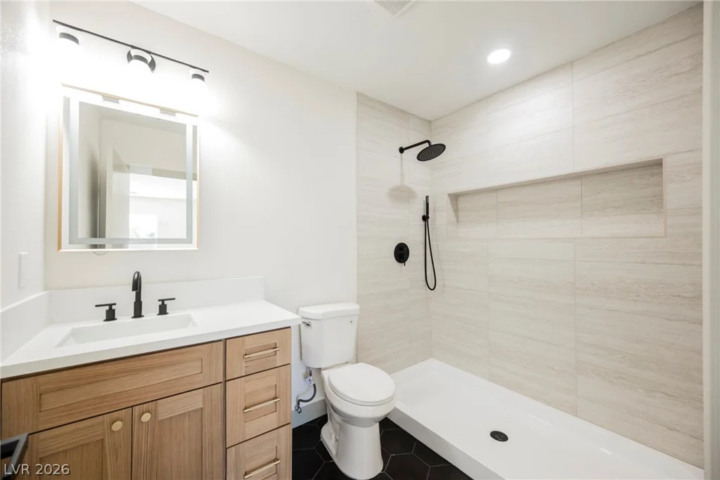 412 Gilday, North Las Vegas, NV 89030