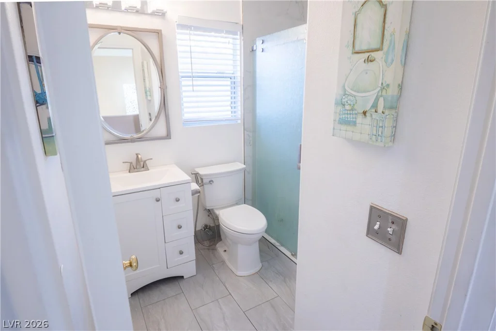 805 Old Mine Creek, Las Vegas, NV 89134
