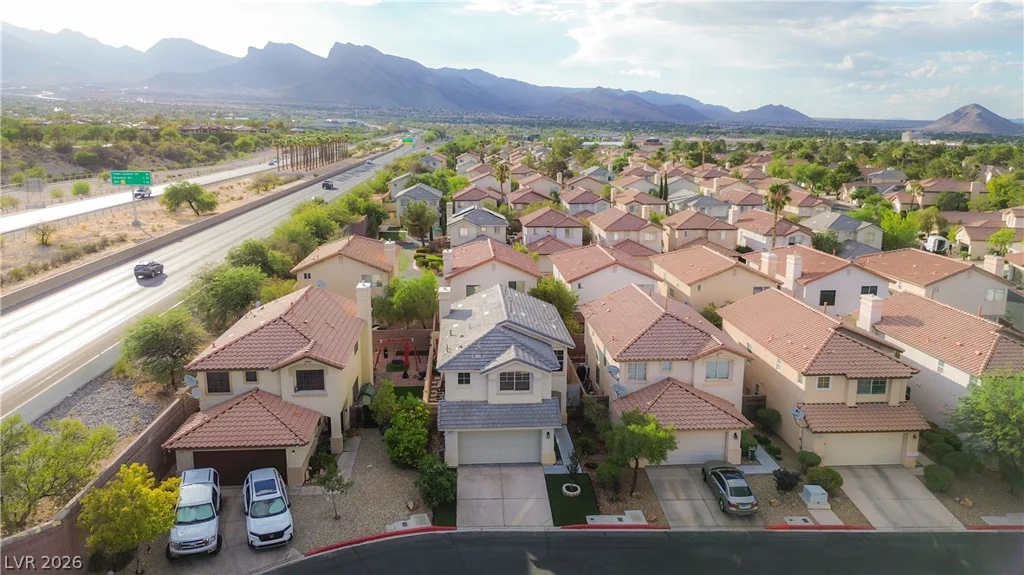 805 Old Mine Creek, Las Vegas, NV 89134