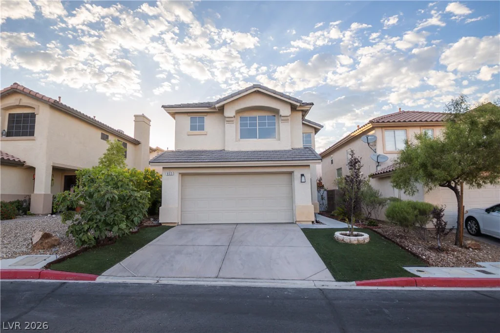 805 Old Mine Creek, Las Vegas, NV 89134