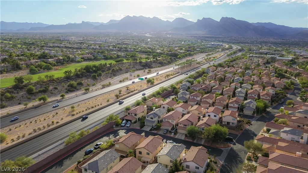 805 Old Mine Creek, Las Vegas, NV 89134