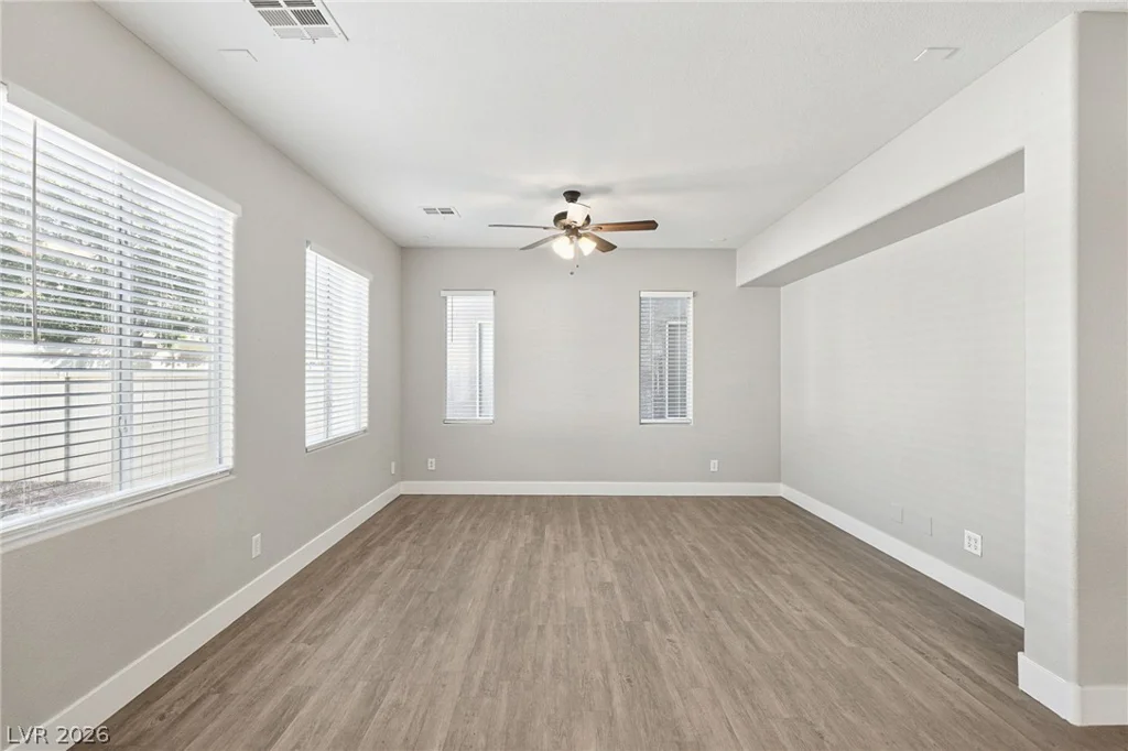 4934 Scholl Canyon, Las Vegas, NV 89131