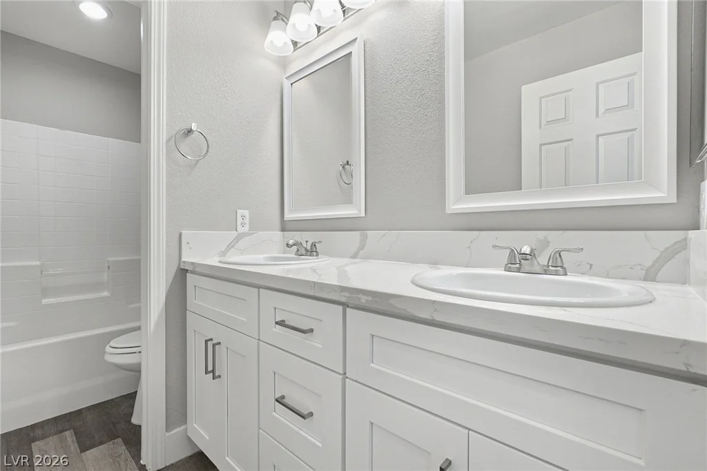 4934 Scholl Canyon, Las Vegas, NV 89131