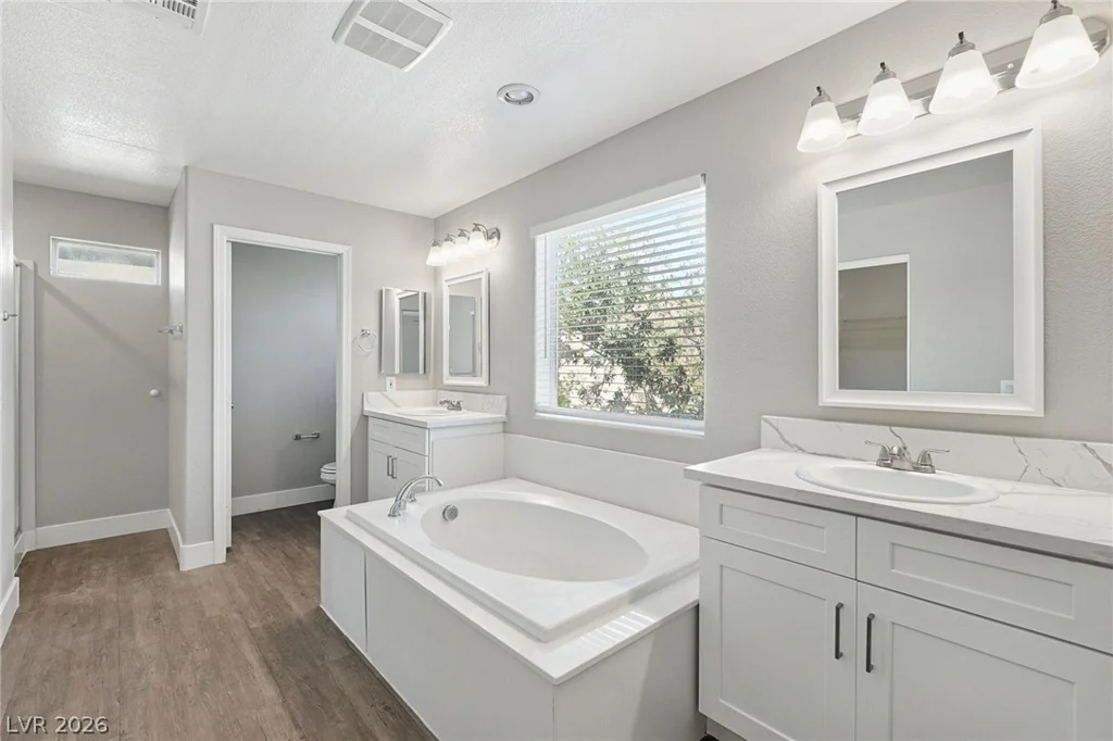 4934 Scholl Canyon, Las Vegas, NV 89131