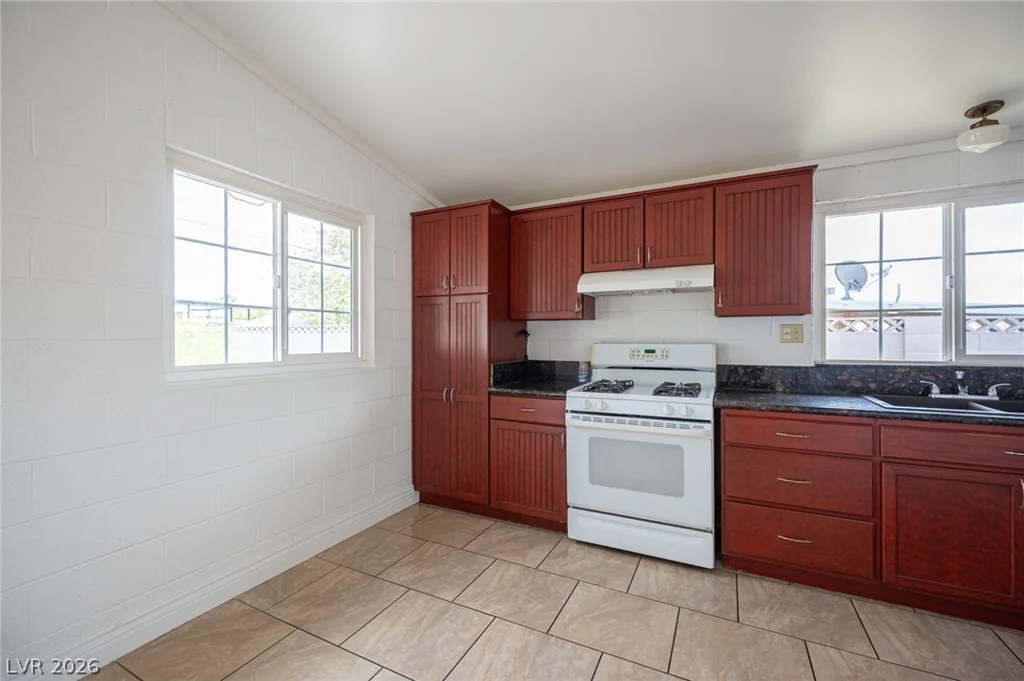 1956 Palora, Las Vegas, NV 89169