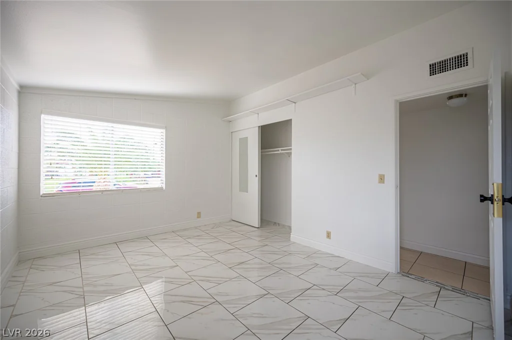 1956 Palora, Las Vegas, NV 89169