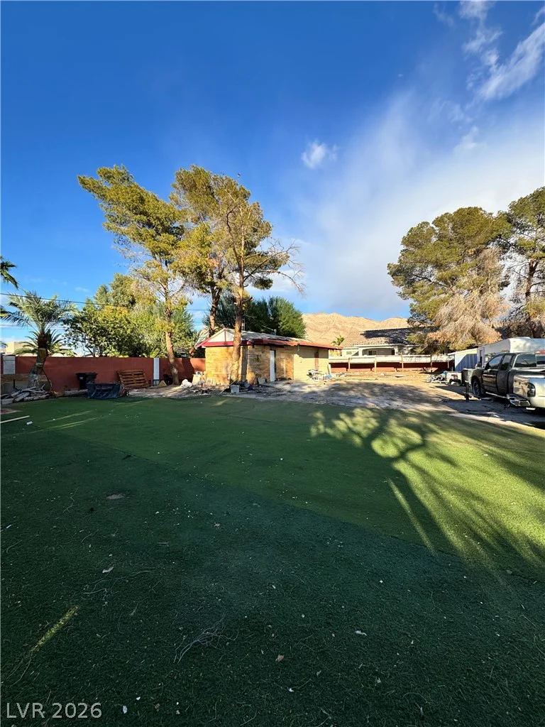 6132 Silver, Las Vegas, NV 89110