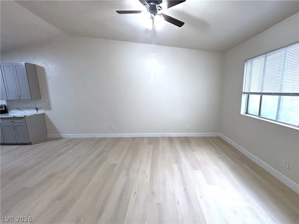 4267 Rollingstone, Las Vegas, NV 89103