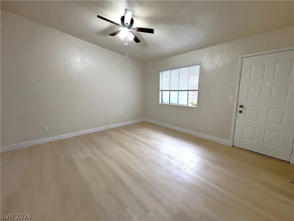 4267 Rollingstone, Las Vegas, NV 89103