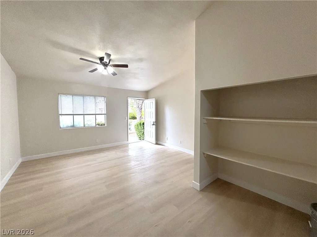 4267 Rollingstone, Las Vegas, NV 89103