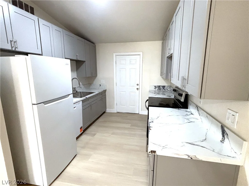 4267 Rollingstone, Las Vegas, NV 89103