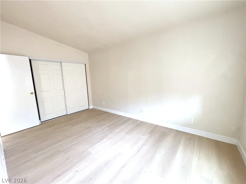 4267 Rollingstone, Las Vegas, NV 89103