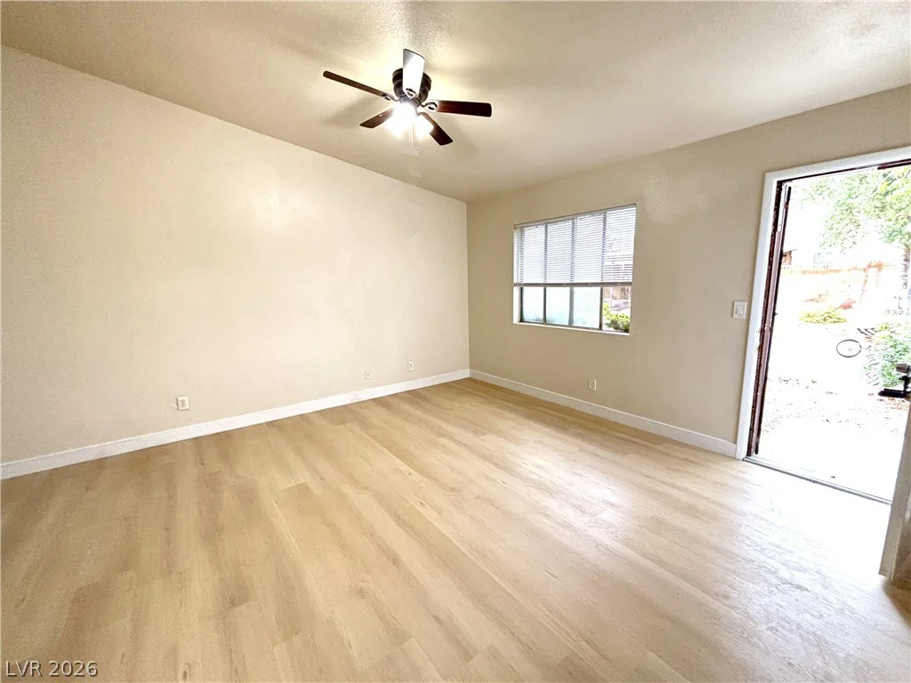 4267 Rollingstone, Las Vegas, NV 89103