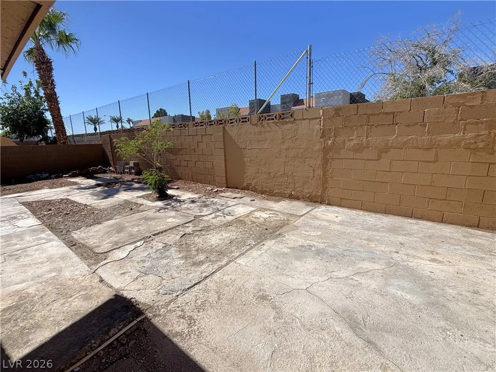 4267 Rollingstone, Las Vegas, NV 89103