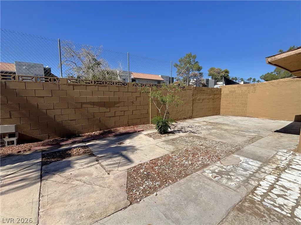 4267 Rollingstone, Las Vegas, NV 89103