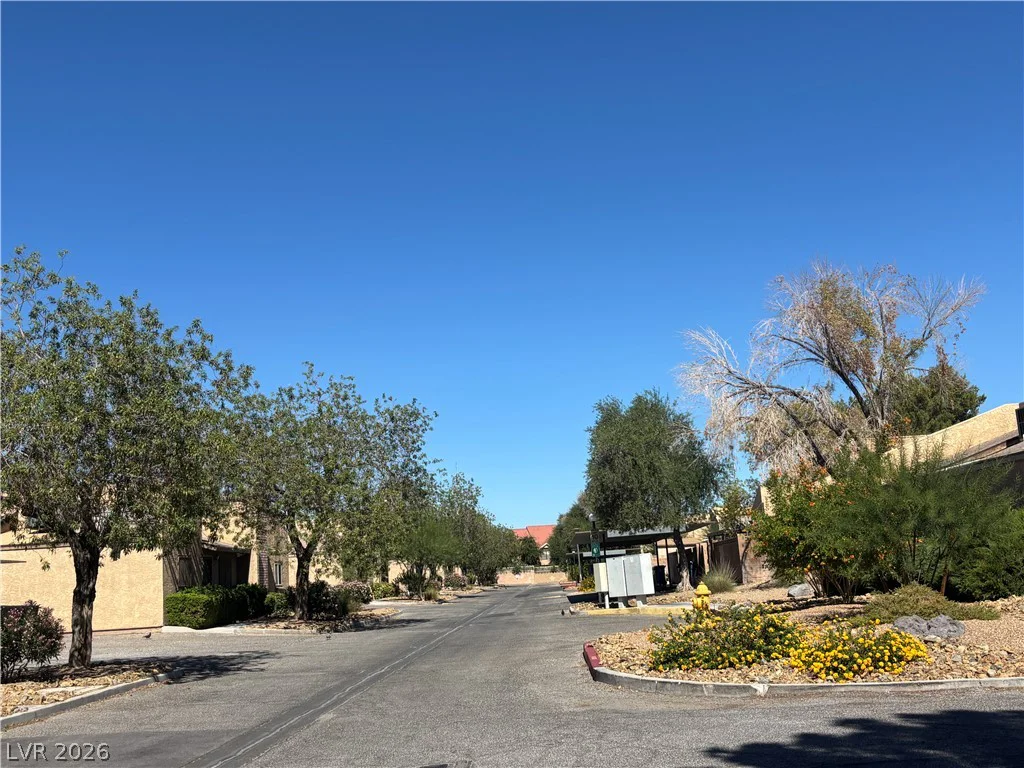 4267 Rollingstone, Las Vegas, NV 89103