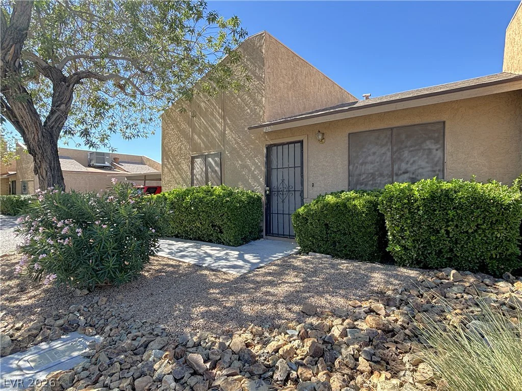 4267 Rollingstone, Las Vegas, NV 89103